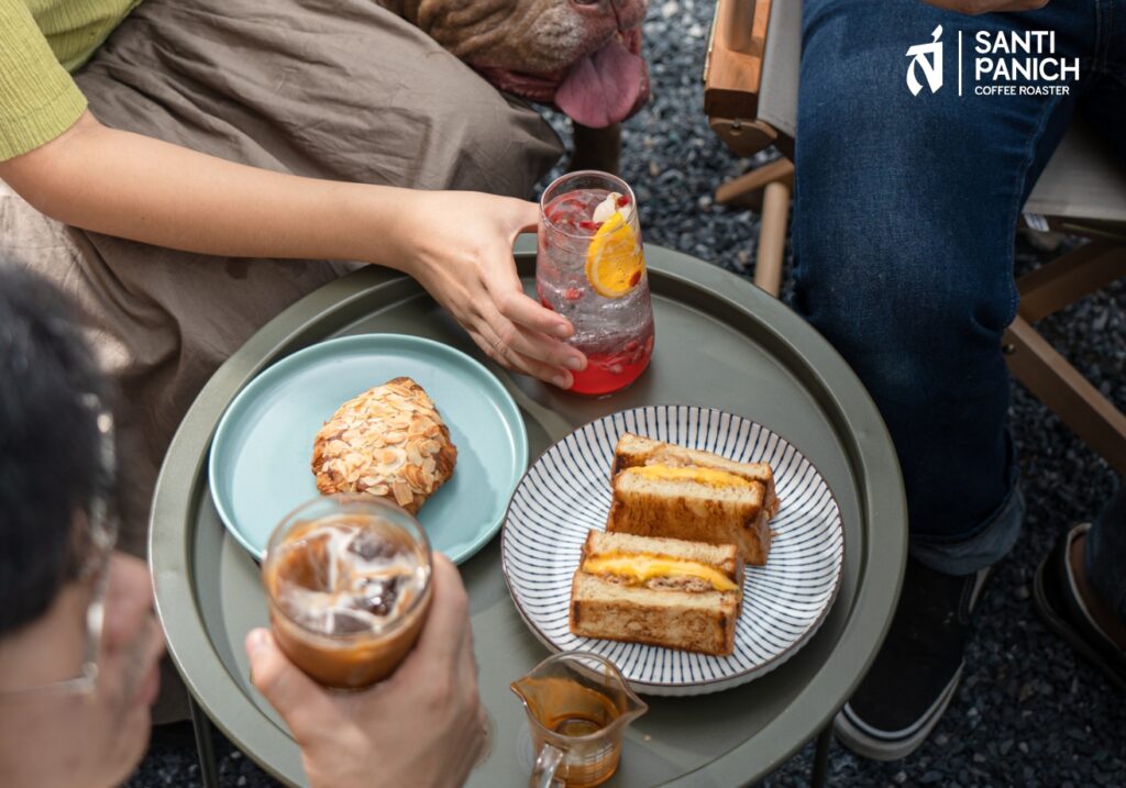 เปิดร้านกาแฟ ลงทุน, เปิดร้านกาแฟ ลงทุนเท่าไหร่ 2026 – งบจริงจากเจ้าของโรงคั่ว